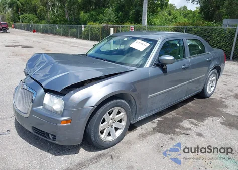 2006 Chrysler 300 Touring из США, поврежденный, VIN 2C3KA53G56H529612